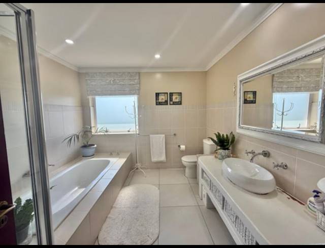 3 BEDROOM APARTMENT FOR SALE IN SIMBITHI ECO ESTATE